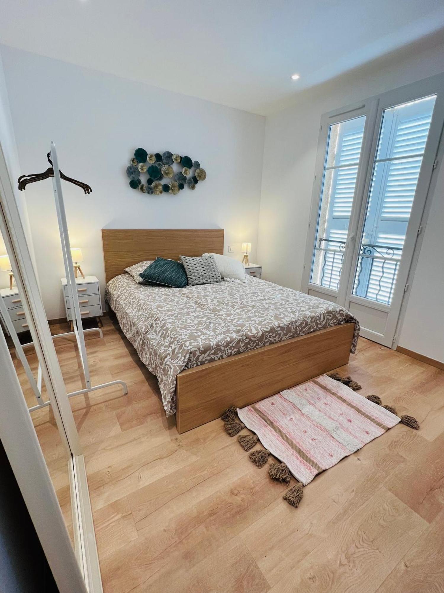 Superbe Appartement Terrasse Et Parking Prive サントロペ エクステリア 写真