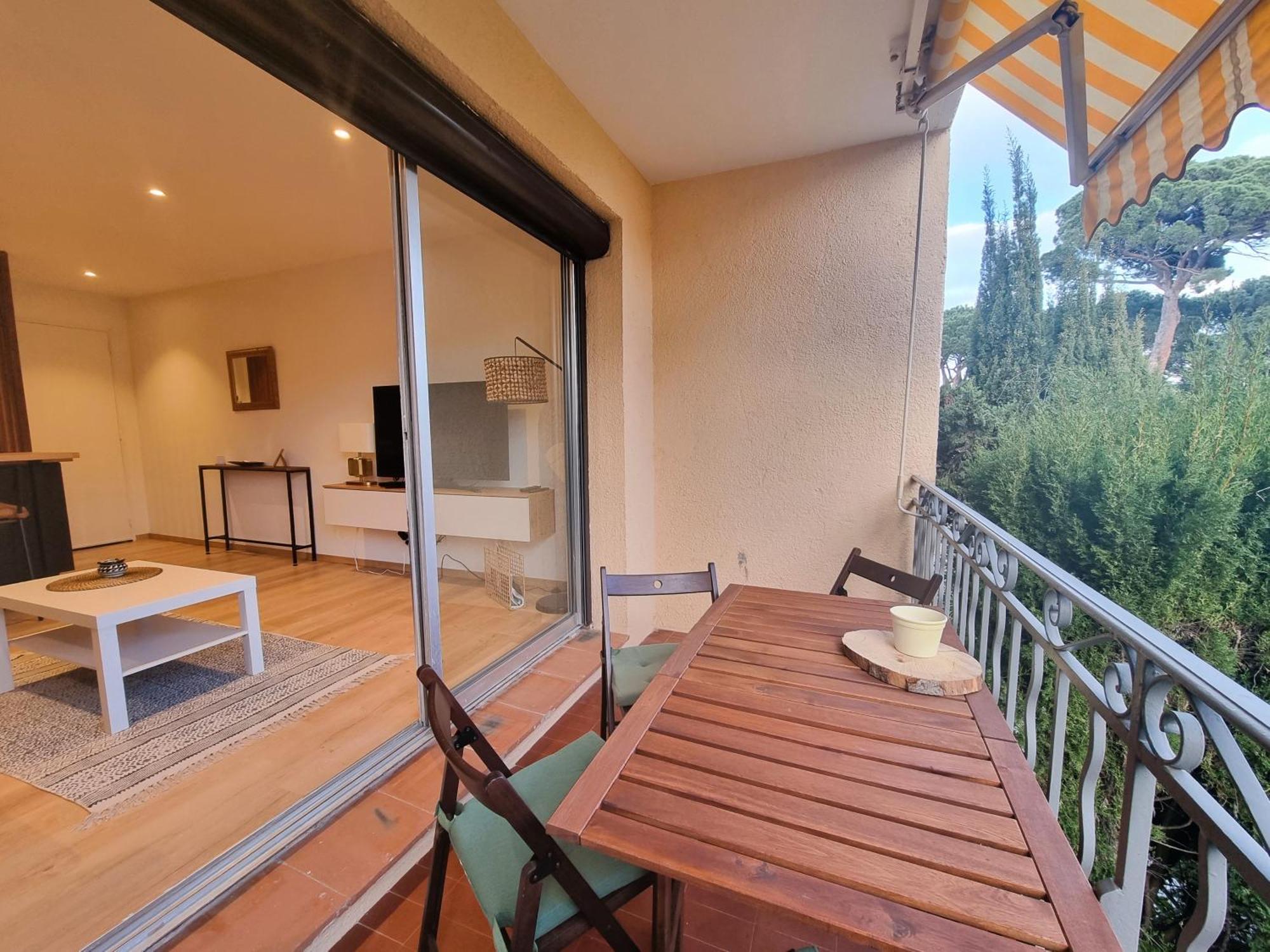 Superbe Appartement Terrasse Et Parking Prive サントロペ エクステリア 写真