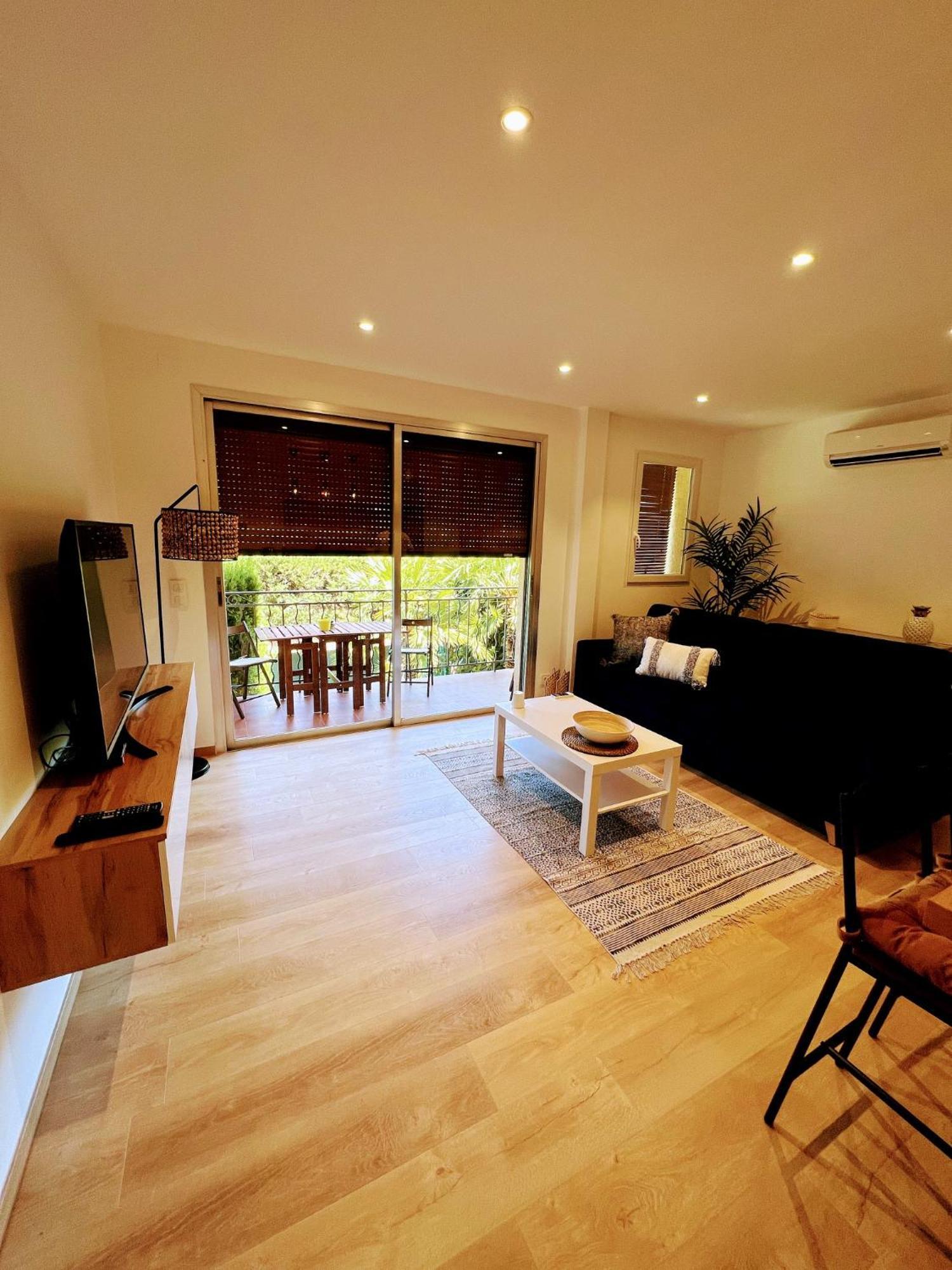 Superbe Appartement Terrasse Et Parking Prive サントロペ エクステリア 写真