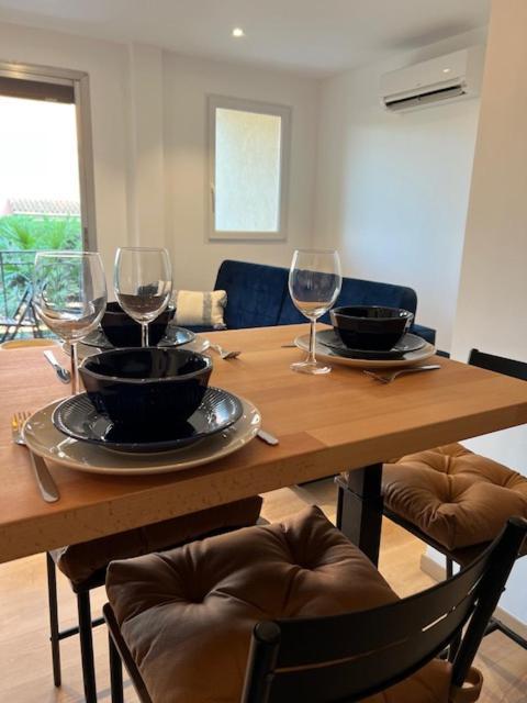 Superbe Appartement Terrasse Et Parking Prive サントロペ エクステリア 写真